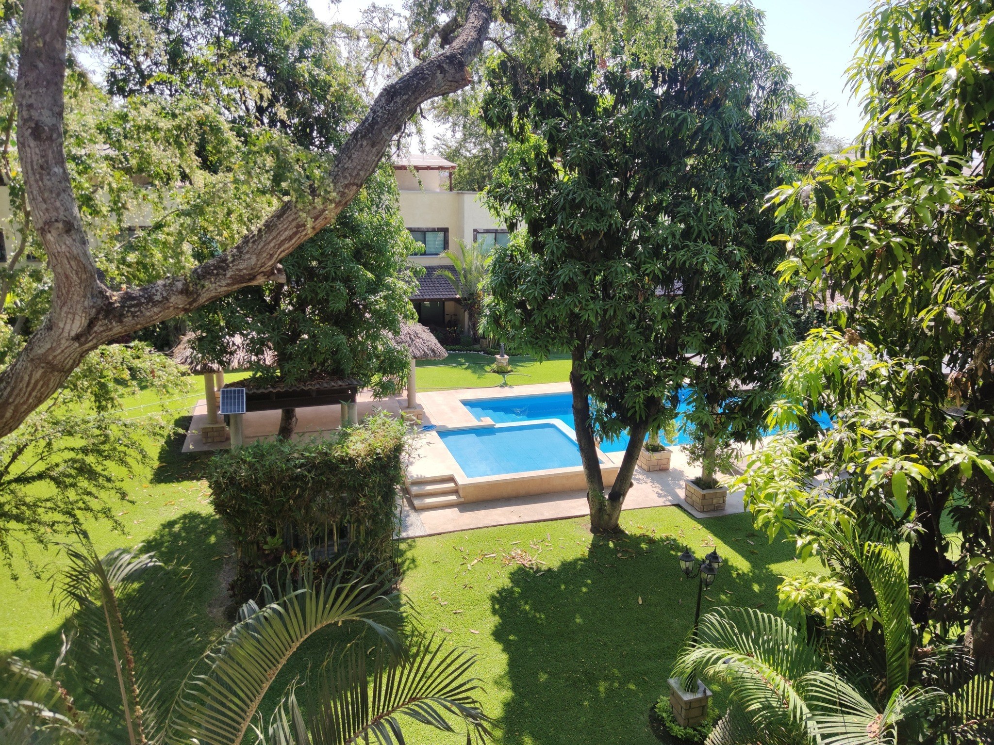 Residencial con jardín y alberca en Morelos
